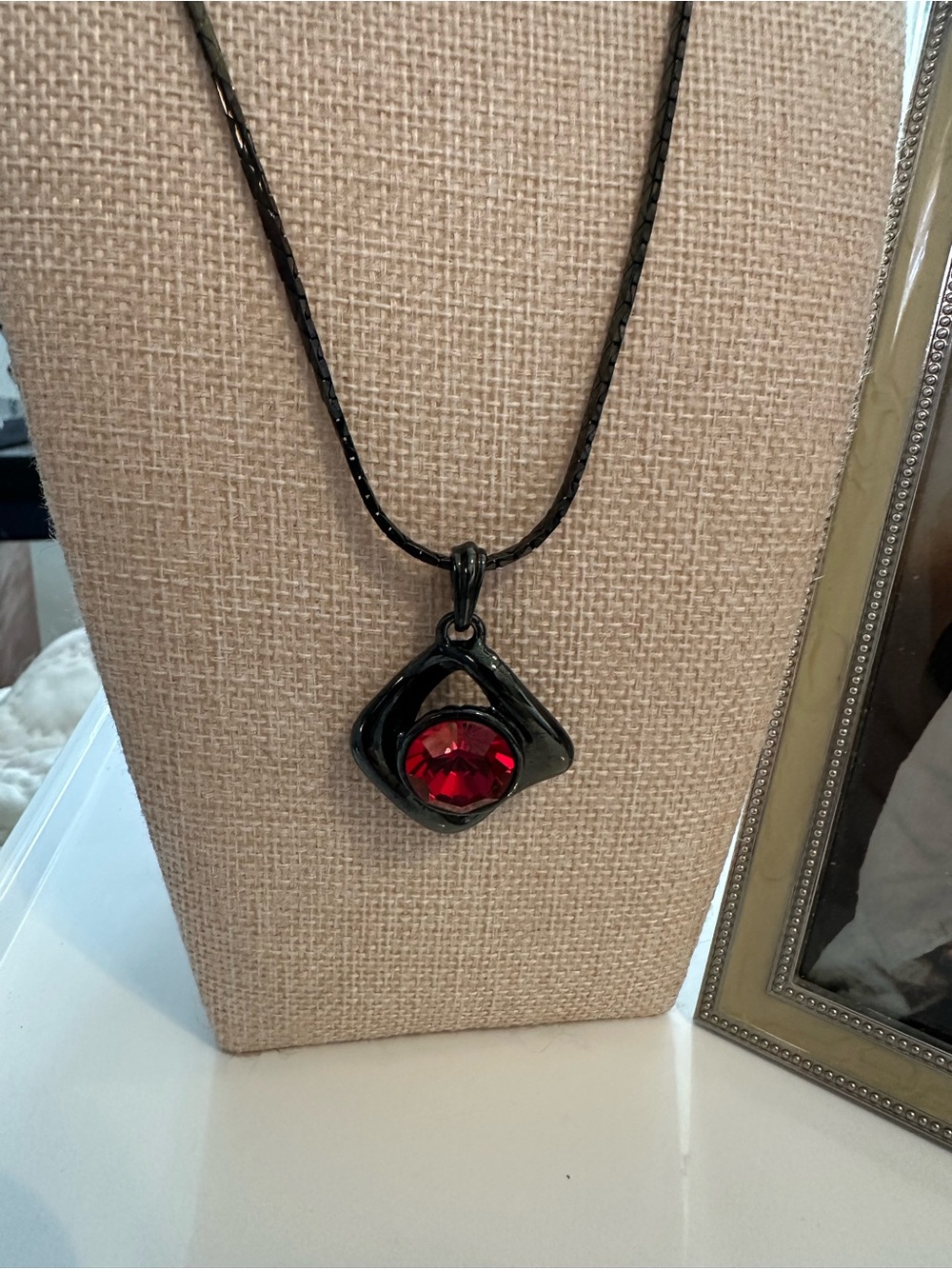 Yves Saint Laurent YSL Gunmetal Red Crystal Necklace Signed Adjustable Rare - Picture 3 of 15